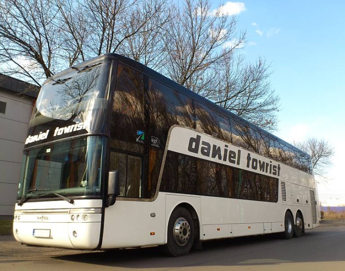 vanhool13_2-1